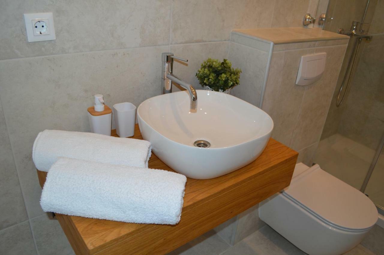 Studios & Apartments Porto زادار المظهر الخارجي الصورة