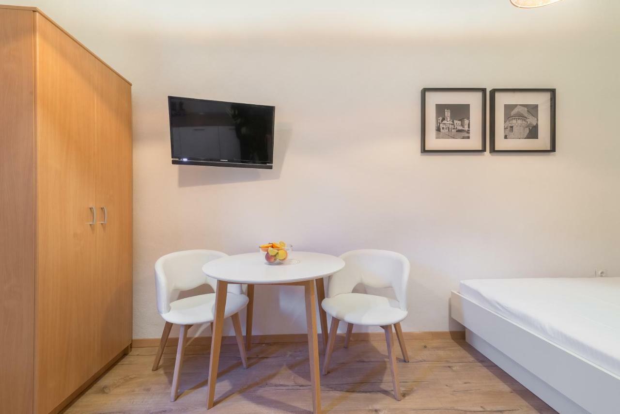 Studios & Apartments Porto زادار المظهر الخارجي الصورة